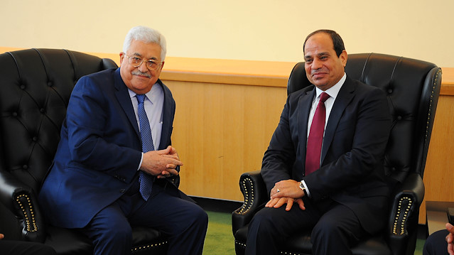 Egyptian President Abdel-Fattah al-Sisi and Palestinian counterpart Mahmoud Abbas 