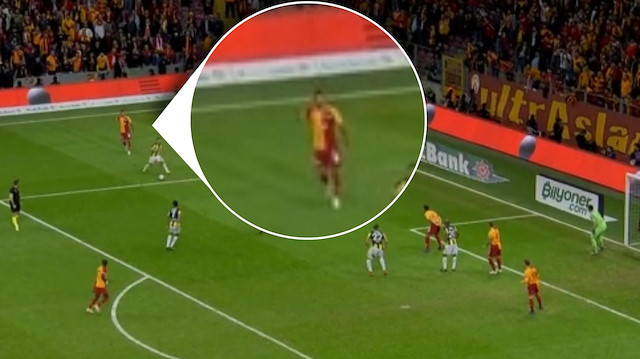 Belhanda, Galatasaray'ın yediği 2. golde sarı kırmızılı taraftarların tepkisini çekti.