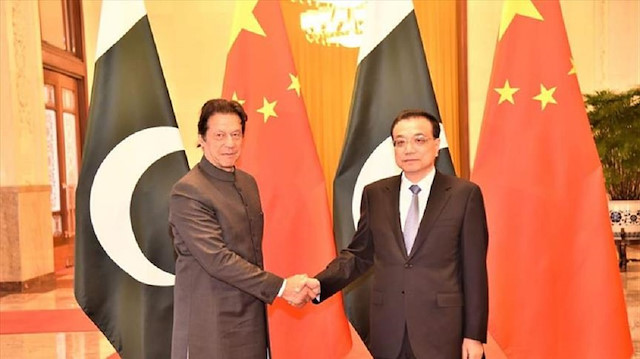 Pakistan's Prime Minister Imran Khan and his Chinese counterpart Li Keqiang
