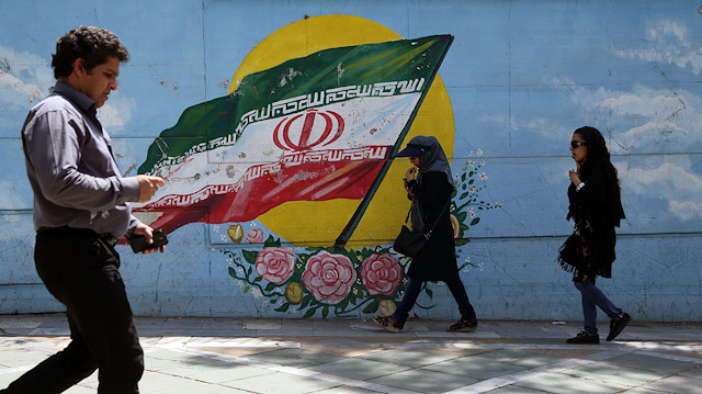 Struggling to cope, Iranians fear more misery from US sanctions