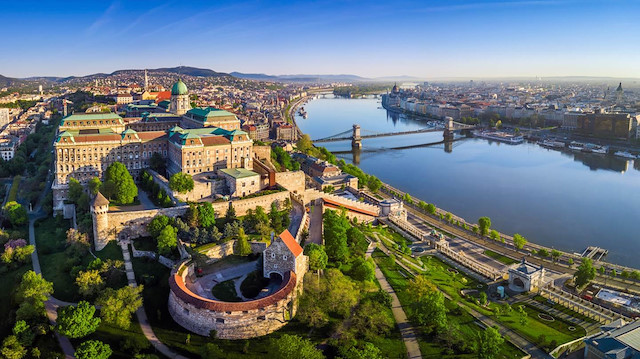 Macaristan'ın başkenti Budapeşte. 