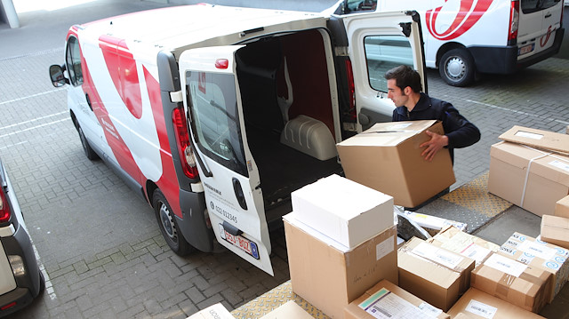 Bpost şirketi Belçika'da her gün 8,6 milyon mektup ve 148 bin paket dağıtımı gerçekleştiriyor.