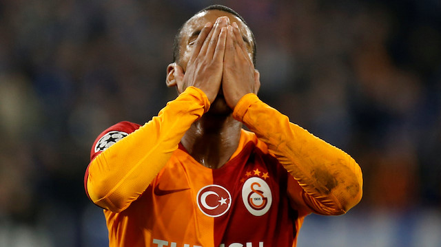 Galatasaray, Schalke 04'e deplasmanda 2-0 yenildi ve gruptan çıkma şansını zora soktu. 