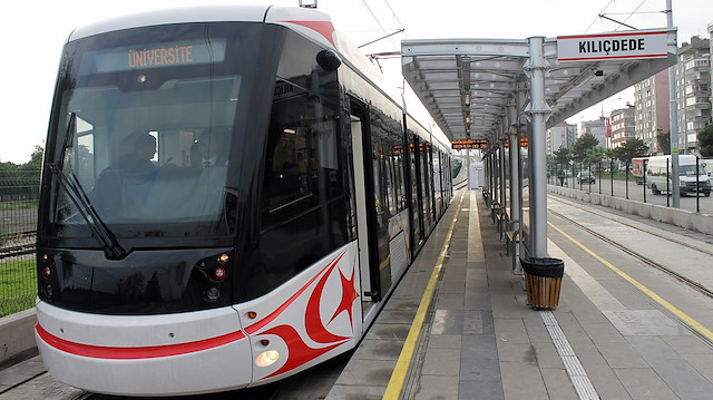 Samsun Büyükşehir Belediyesi, tramvayların yedek parçalarını yerlileştirerek, hem üretime hem de milli ekonomiye katkıda bulunuyor.