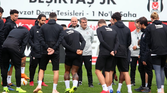 Şenol Güneş yönetimindeki Beşiktaş yarın Genk'e konuk olacak.