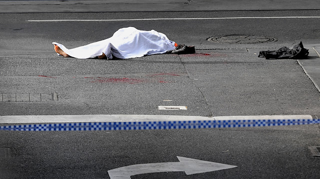 Avustralya'da bıçaklı saldırgan 1 kişiyi öldürdü. 