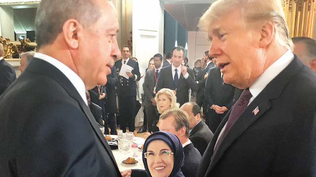 Cumhurbaşkanı Erdoğan Picasso Bleu et Rose Müzesi’ndeki akşam yemeğinde ABD Başkanı Trump ile samimi bir sohbet gerçekleştirdi.