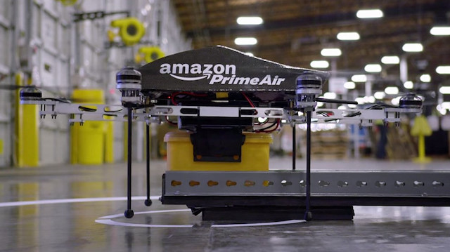 Amazon'un kendisine ait kargo şirketi Amazon Prime Air'in deposu.
