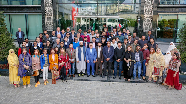 ​A delegation of nearly 80 politicians and reporters headed by Pakistan’s Istanbul envoy Bilal Khan Pasha visited Turkey’s Albayrak Group