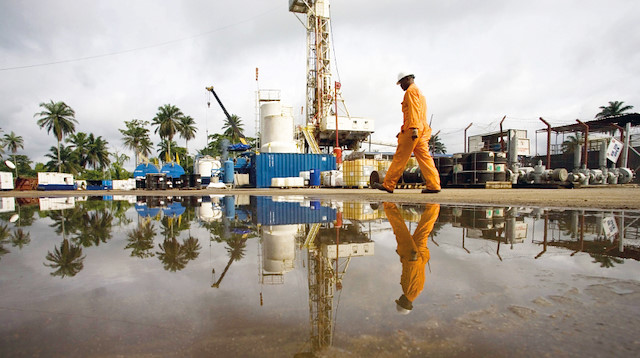 Petrol rezervinin 129 milyar 200 milyon varili Afrika'da bulunuyor.