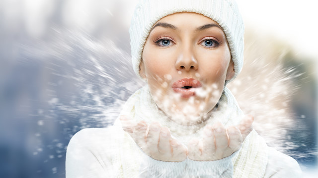 Sağlıkla parlayan bir cilt ve pamuk yumuşaklığında eller için kış bakım önerileri