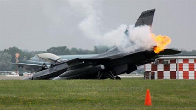 مقتل طيار أمريكي إثر تحطم طائرة تدريب عسكرية بتكساس