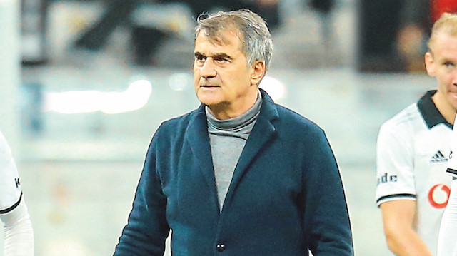  Beşiktaş, teknik direktör Şenol Güneş yönetimindeki en kötü sezonunu yaşıyor. 