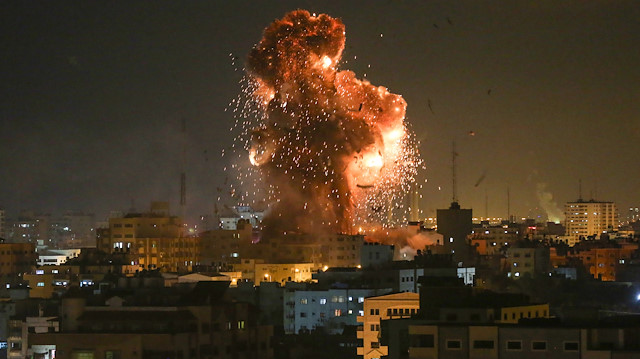 İsrail işgal güçleri, dün gece Gazze'ye hava saldırısı düzenlemişti.