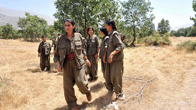 التنظيم الإرهابي أعلن اللغة الكردية، لغة رسمية
