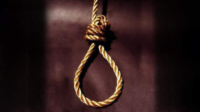 إيران تنفّذ حكم الإعدام بحق "سلطان الذهب" ومساعده
