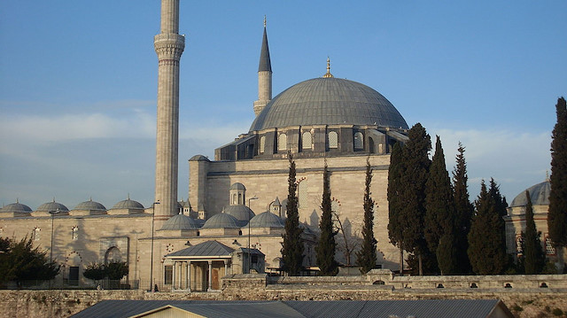 İstanbul'da bulunan Yavuz Selim Camii.
