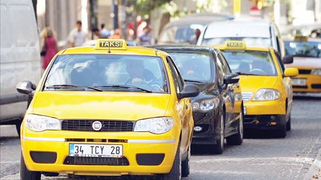 Milli Eğitim Bakanlığı ile İstanbul Taksiciler Esnaf Odası, "Taksi Eğitim Projesi" için kolları sıvadı.  