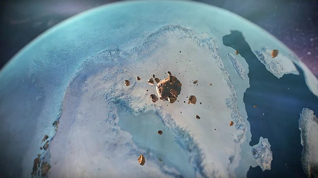 Keşfin, yerkürede kıtasal buz tabakaları altında keşfedilen ilk krater olduğu ifade edildi.
