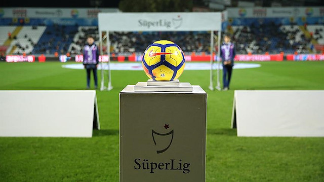Süper Lig'in 13. haftası Galatasaray-Konyaspor maçıyla açılacak.