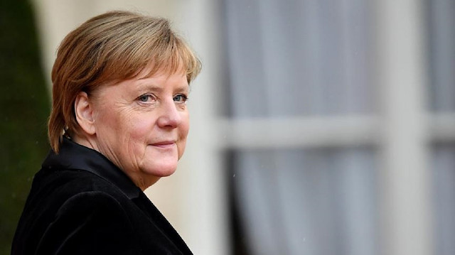 Almanya Başbakanı Angela Merkel, 2025 yılına kadar yapay zeka teknolojisinde uzman 100 adet profesörlük kadrosu oluşturulacağını açıkladı.