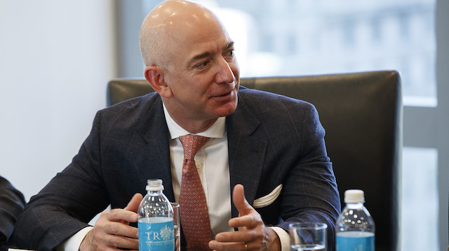 ​​Amazon'un patronu Jeff Bezos, "Büyük şirketlere bakarsanız, ömrü 100 yıldan fazla olan şirket yoktur, ortalama ömürleri ise 30 yıldır.” şeklinde açıklama yaptı.