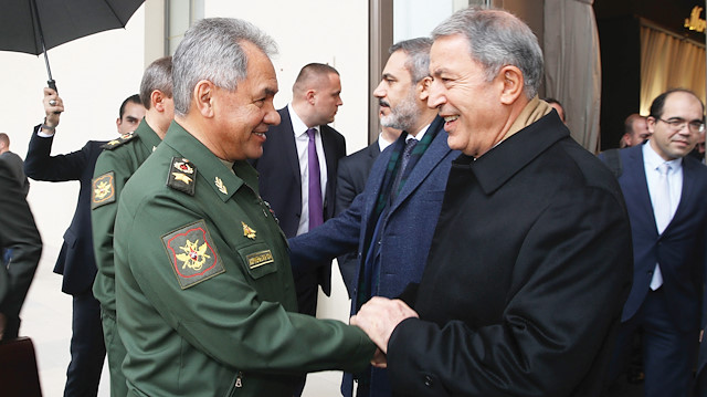 Soçi'ye giden Bakan Akar ile MİT Başkanı Fidan, Rusya Savunma Bakanı Şoygu ve diğer yetkililerle görüştü. 