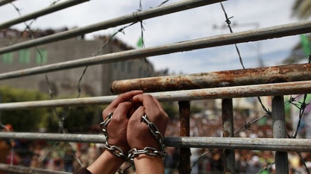 الإفراج عن معتقل فلسطيني قضى 30 عاما في سجون الاحتلال