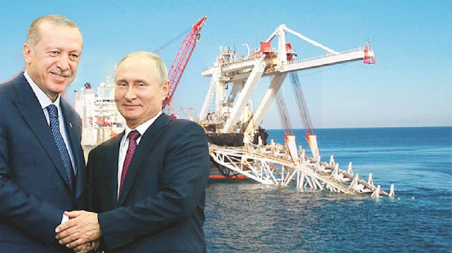 Cumhurbaşkanı Erdoğan ve Rusya Devlet Başkanı Putin, TürkAkım’ın deniz etabı inşaatının tamamlanma törenine katıldı.