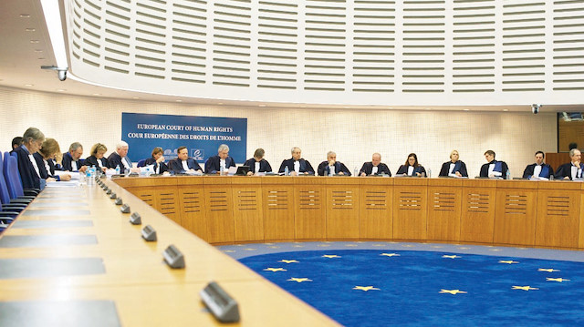 Türkiye’nin Avrupa İnsan Hakları Mahkemesi’ne üye olarak gönderdiği 10 hakim adayı, mülakatta “FETÖ bir terör örgütü müdür?” şeklindeki sorular sonrası veto edildi