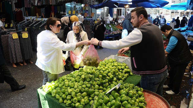 TÜİK, kasım ayına ilişkin tüketici güven endeksini açıkladı.