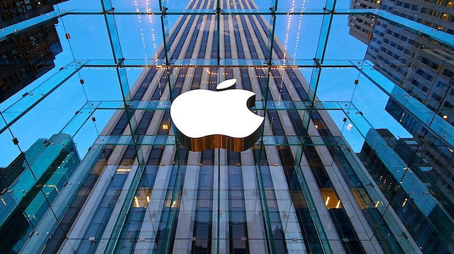 Apple serbest düşüşte: 'Hisseler eriyor'