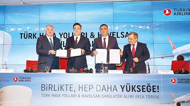 Türk Hava Yolları Genel Yönetim Merkezi’nde gerçekleştirilen törende, THY Başkanı M. İlker Aycı ve HAVELSAN Yönetim Kurulu Başkanı Prof. Dr. Hacı Ali Mantar tarafından imza altına alınan sözleşme kapsamında HAVELSAN, D seviye sertifikasyona sahip Tam Uçuş Simülatörleri üretecek.