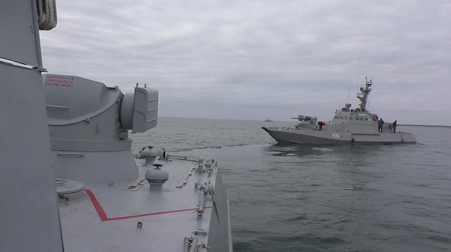 Azak Denizi'nde Rusya ve Ukrayna gemisi karşı karşıya geldi. 