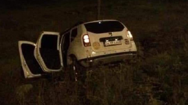 Giresun'da dur ihtarına uymayan araç polislere çarptı