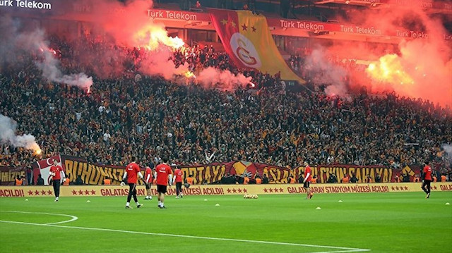 Galatasaray, Beşiktaş derbisi öncesinde antrenmanı taraftara açtı