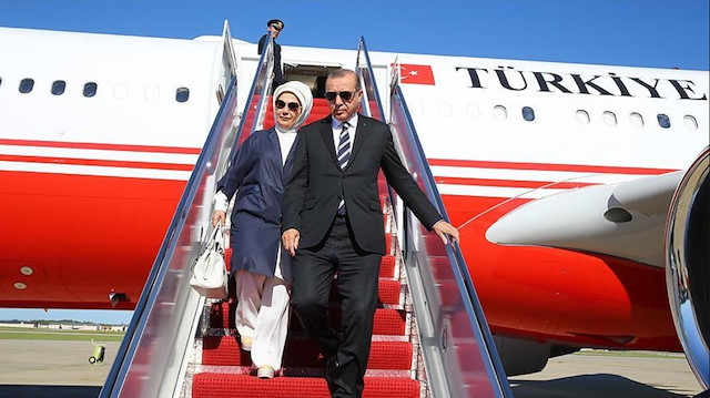 Cumhurbaşkanı Erdoğan ve eşi Emine Erdoğan
