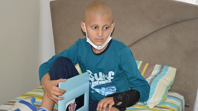 11 yaşındaki Osman Can Topal'ın tedavisine Küba'da devam edilebilmesi için sosyal medyada kampanya başlatıldı
