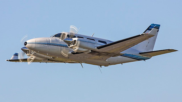  Piper PA-31 tipi yolcu uçağı