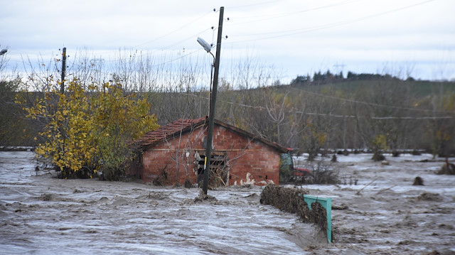 Edirne'de sele neden olan sağanak yağış, en çok Havsa ilçesine bağlı Oğulpaşa köyünde etkili oldu.