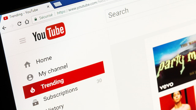 YouTube, mevcut video ek açıklamalarının 15 Ocak 2019'dan itibaren görünmeyeceğini doğruladı.