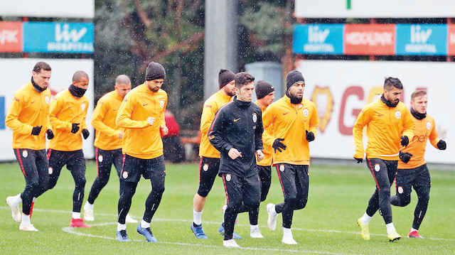 Galatasaray’da gözler yarın Beşiktaş ile yapacakları derbiye çevrilmiş durumda.