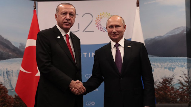 Cumhurbaşkanı Erdoğan, Rusya lideri Putin ile bir araya geldi.
