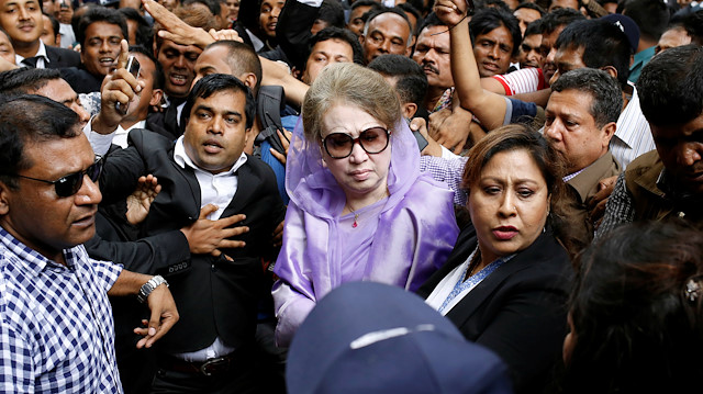 File photo: Begum Khaleda Zia, former Prime Minister of Bangladesh and the chief of main opposition Bangladesh Nationalist Party, arrives in court to seek bail in Dhaka, Bangladesh
