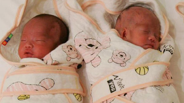 ​Çinli bilim insanlarının ikiz bebeklerin genetiğini değiştirmesi tartışmalara yol açtı. 