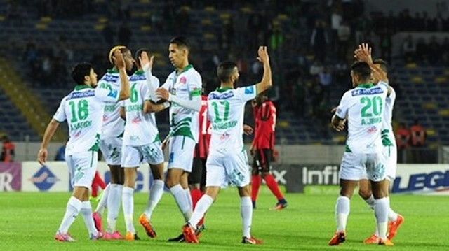الكاف يصفع الرجاء المغربي قبل نهائي كأس الاتحاد
