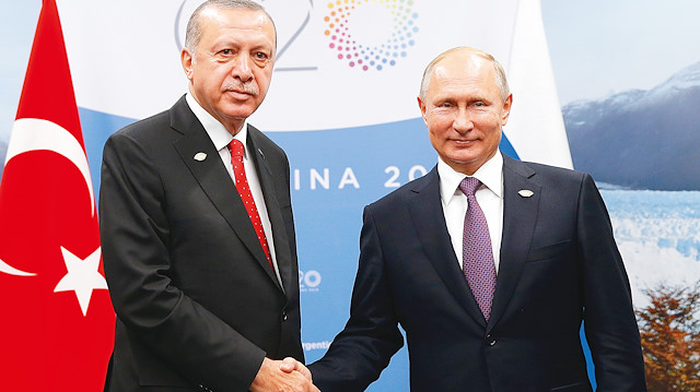 Erdoğan, Rusya Devlet Başkanı Putin ile bir araya geldi.