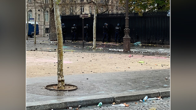 Fransız polisi Katar Büyükelçiliği'nin önünde 