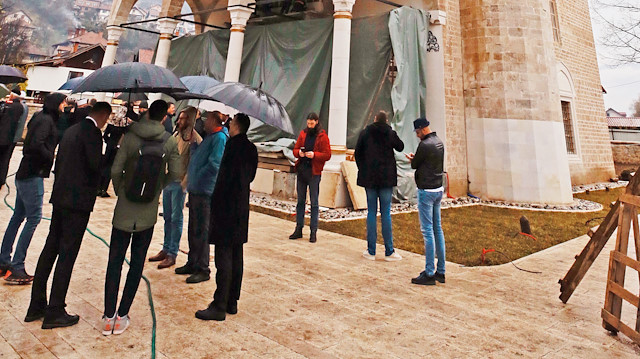 Bosna Hersek’in doğusundaki Foça şehrinde bulunan Alaca Camii, Hasan Nezir tarafından 1549’da inşa edildi.