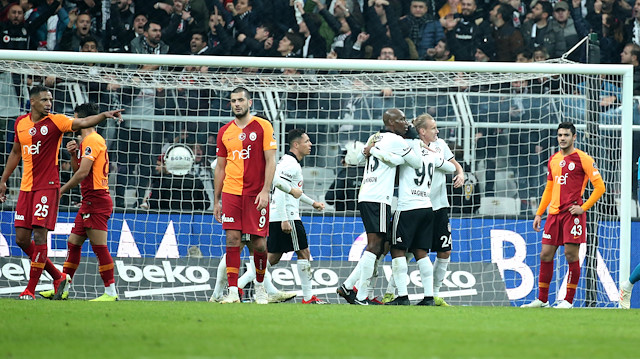 Galatasaray, 2018-2019 sezonunda Süper Lig’de çıktığı iki derbiden de 3 puan alamadı.